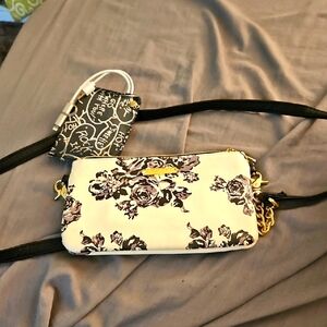 Betsey Johnson Floral Crossbody Bag With Charger Pack‎